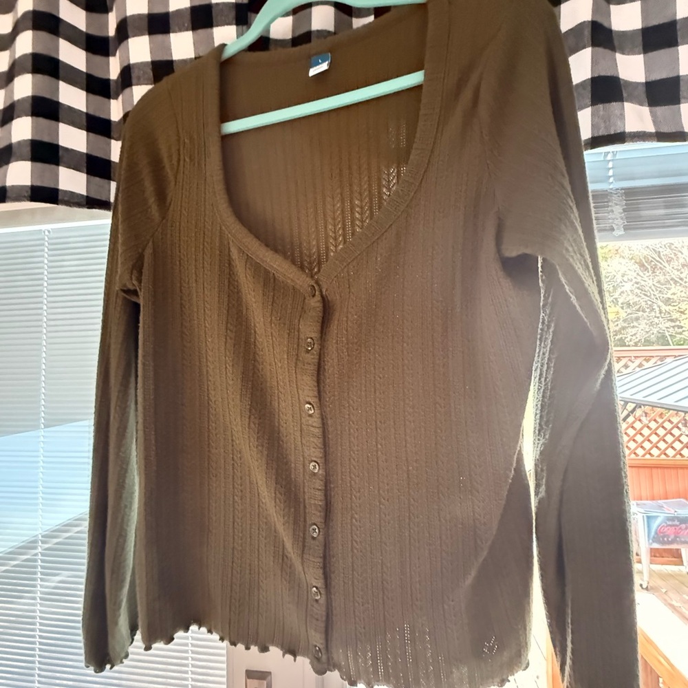 Old Navy olive Ribbed Button-Front Cropped Cardigan – Size L